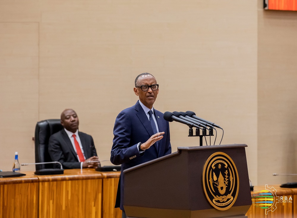 Perezida Kagame Yasabye Abayobozi Bashya Kutiremereza – Umuseke