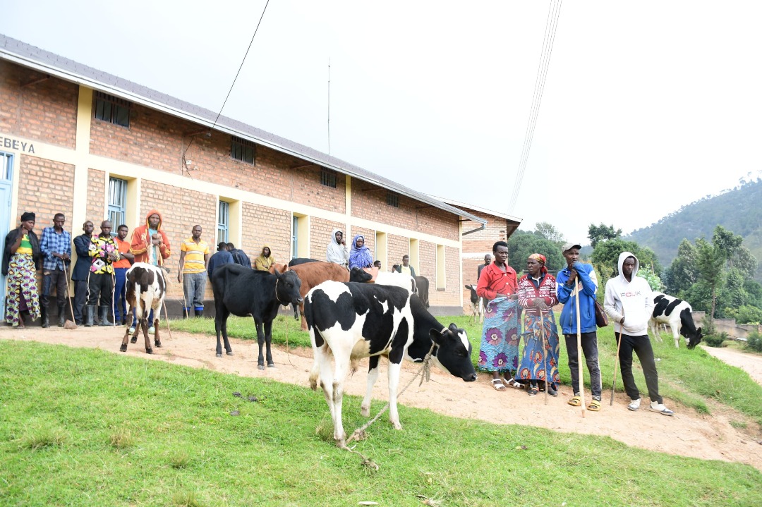 Nyamagabe: Abagore n’abagabo basabwe gusangira inshingano zo kurera ...