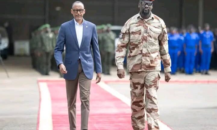 Gen. Doumbouya uyobora Guinée ategerejwe mu Rwanda