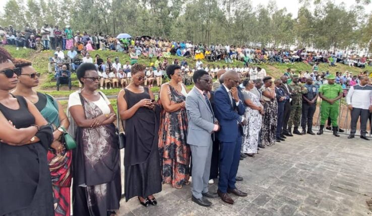 Barasaba ko amazina y’abana b’abahungu biciwe i Nyarubaka ashyirwa ku Rwibutso
